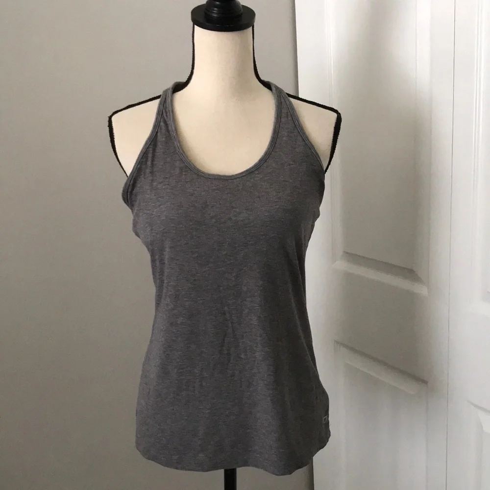 GAP/ AMERICAN EAGLE Women Bundle Of Three Tops | L